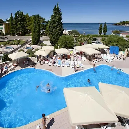 Park Plava Laguna Willa