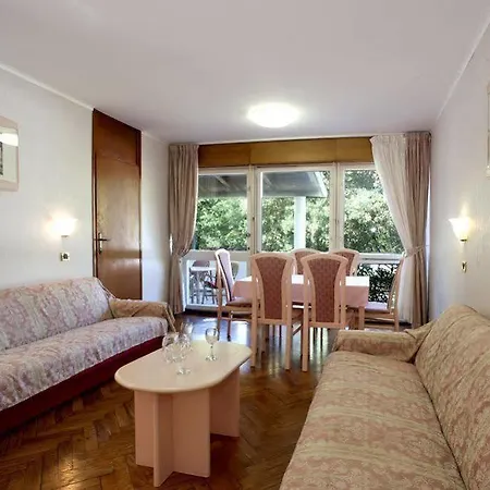 Park Plava Laguna Willa