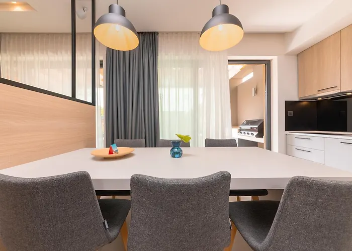 Park Plava Laguna Vila